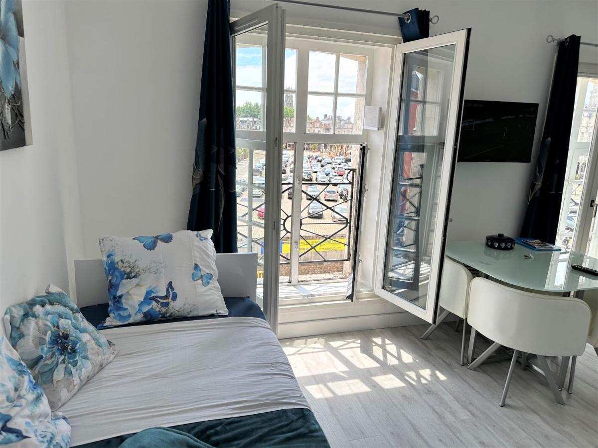 Le Bleu Arrageois Apartamento Arras Exterior foto